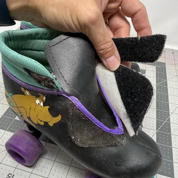 Kids Scooby Doo Roller Skates - Black and Purple Sz 13 (DUNJZM) - Picture 9 of 9